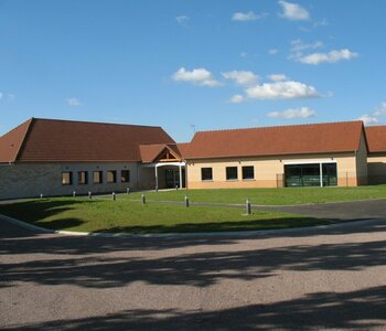 Ecole de  Guillon Terre Plaine